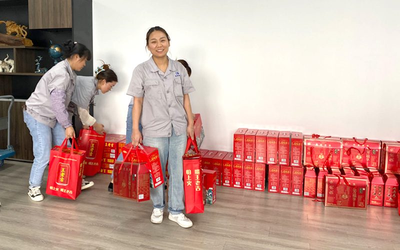 Bokang Titanium feirer Dragon Boat Festival med tradisjonelle gaver