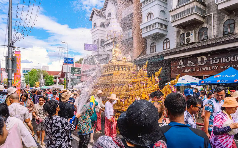 Feirer Joy of Songkran-festivalen 2026 – varme ønsker fra Bokang Titanium